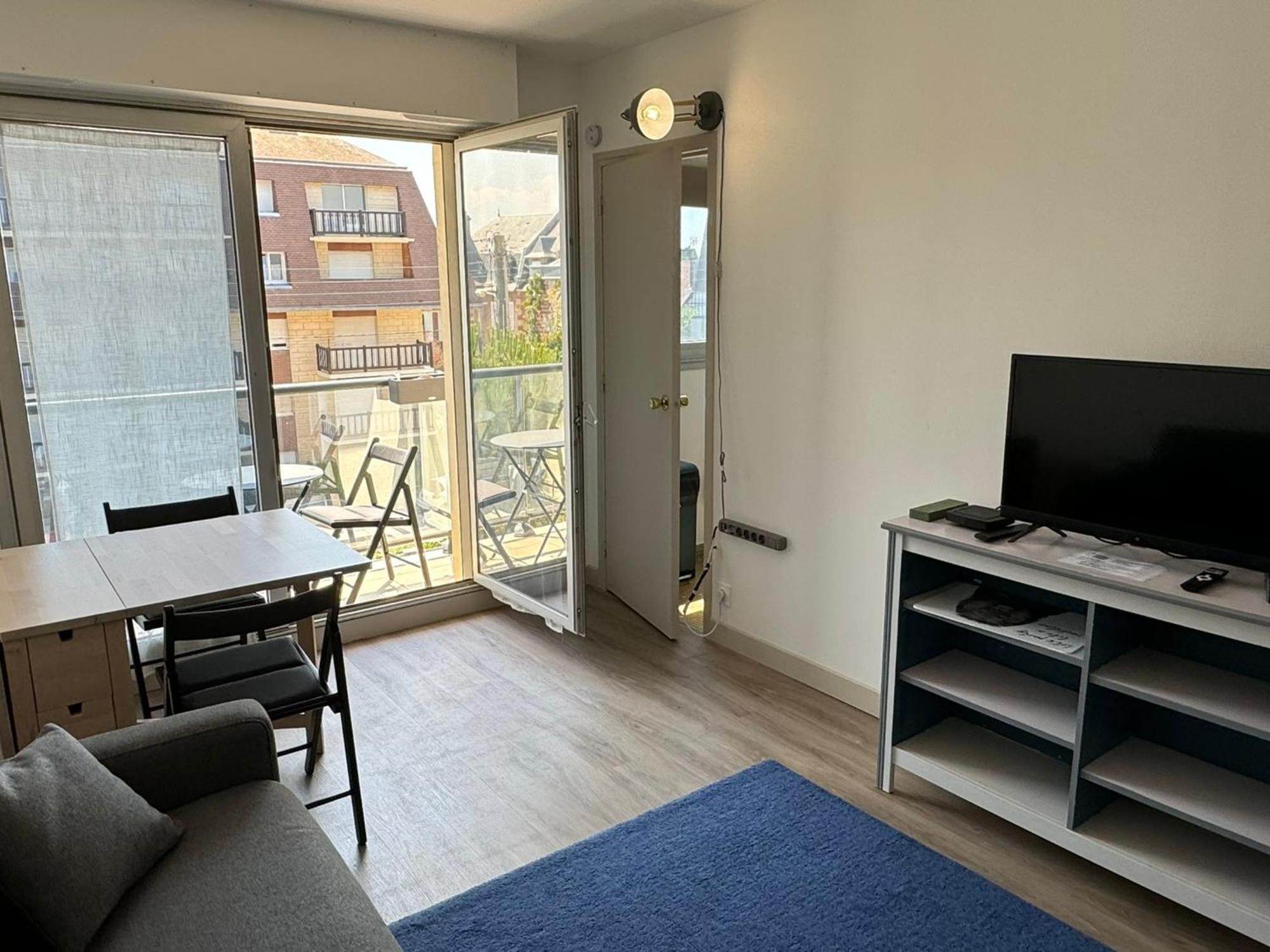 Studio Central A Cabourg Avec Balcon, Wifi Gratuit & Parking - Fr-1-487-372 外观 照片