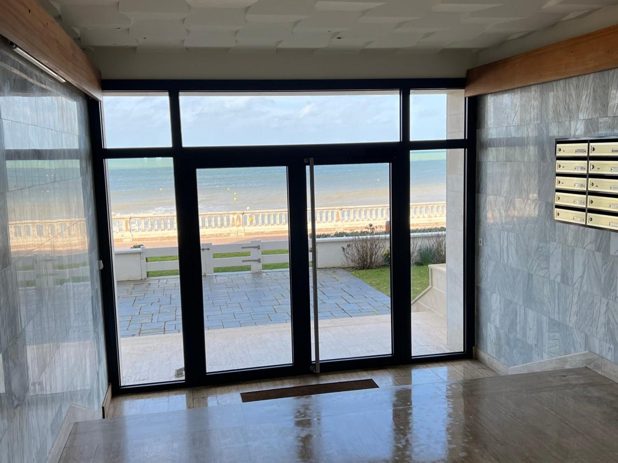 Studio Central A Cabourg Avec Balcon, Wifi Gratuit & Parking - Fr-1-487-372 外观 照片