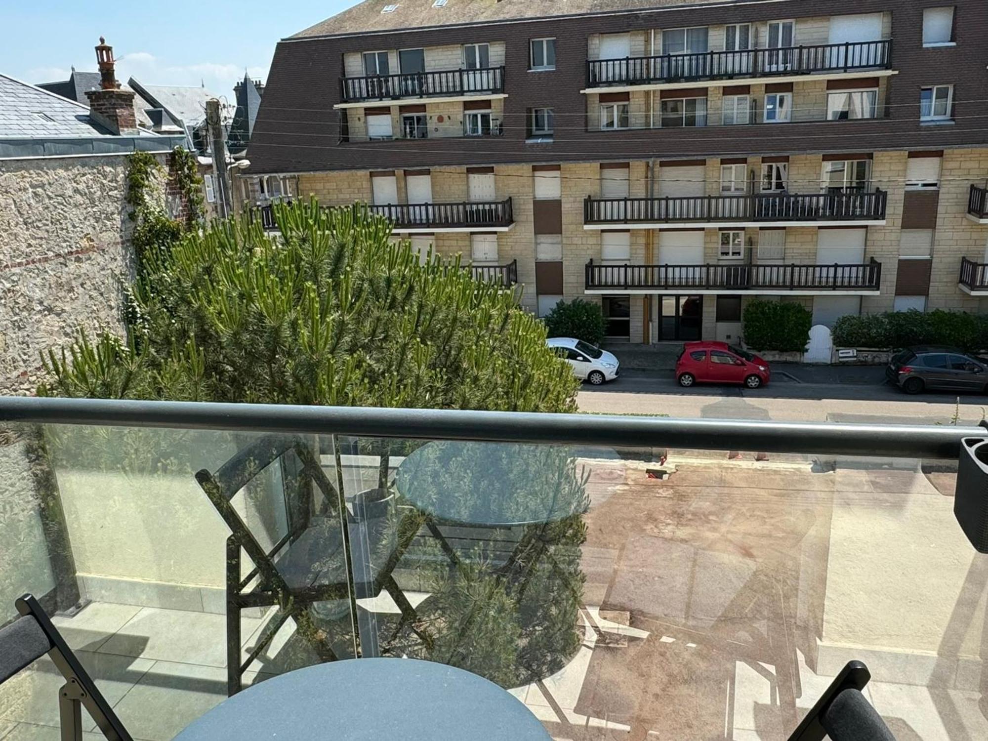 Studio Central A Cabourg Avec Balcon, Wifi Gratuit & Parking - Fr-1-487-372 外观 照片